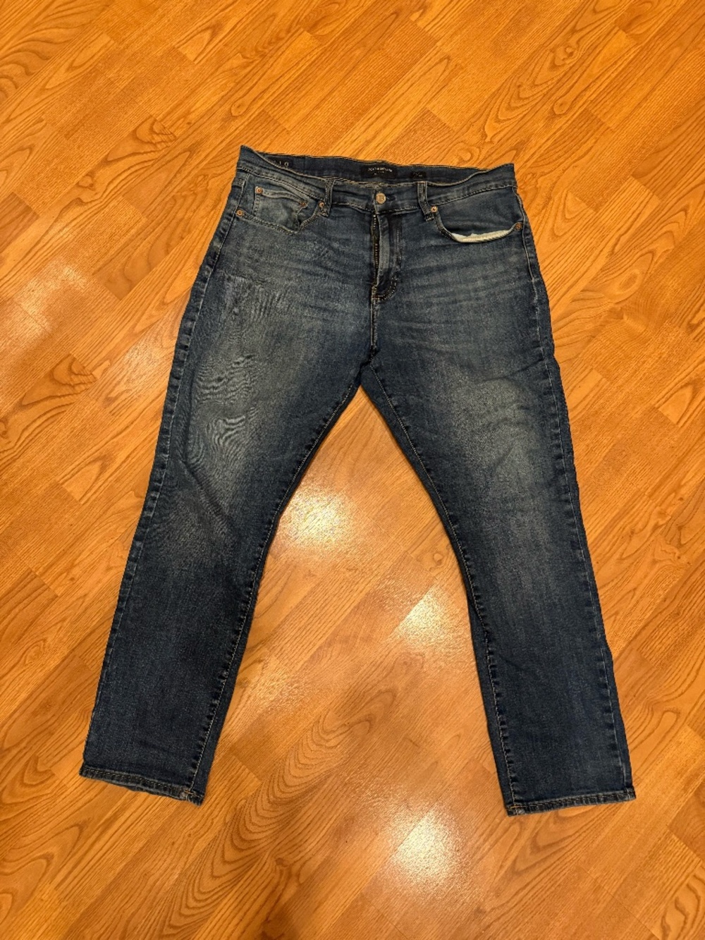 Lucky Brand Jeans Mens 34X30 Blue 410 Athletic Straight Dark Wash Casual Preppy